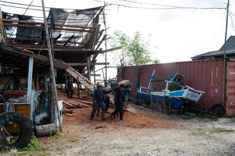 Indonesia Pinisi Builders