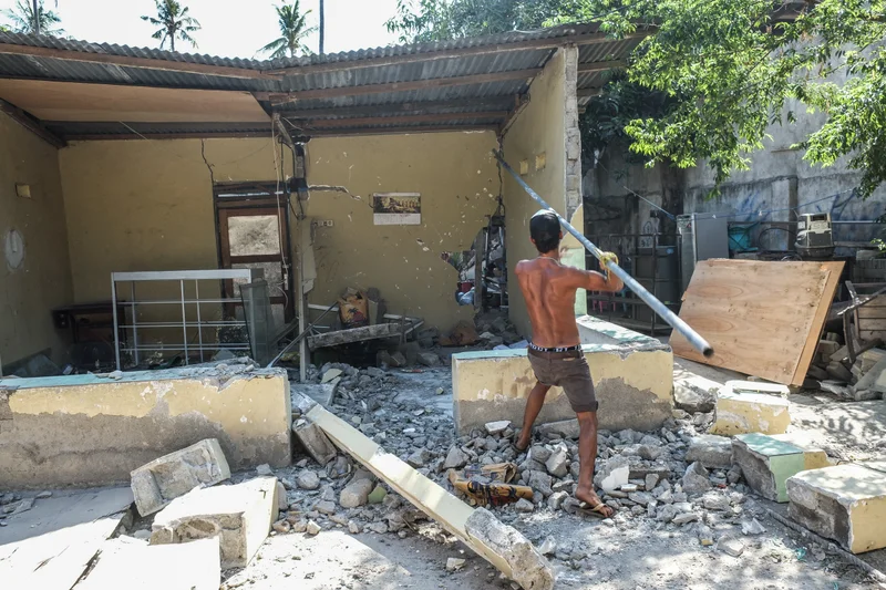 Gili Strong - August 2018
